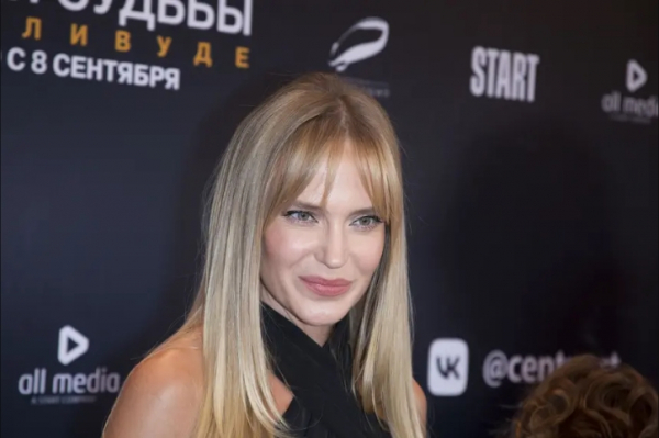 "Странные предпочтения": Глюкоза мечтает о одежде из человеческой кожи