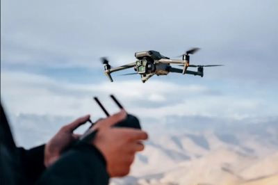 В Волжском после атаки дрона развернули ПВР для жителей города