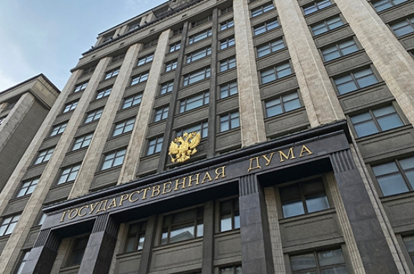 Дума сняла маски: первый за два года живой пленарный штурм