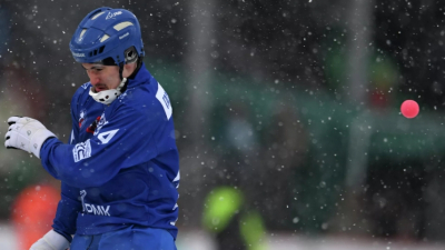 "Динамо" стартовало с победы над "Енисеем" в 1/4 финала чемпионата России по бенди